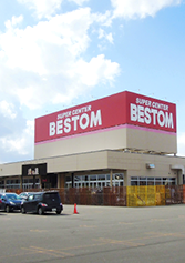 スーパーセンター「ベストム東神楽店」が隣接